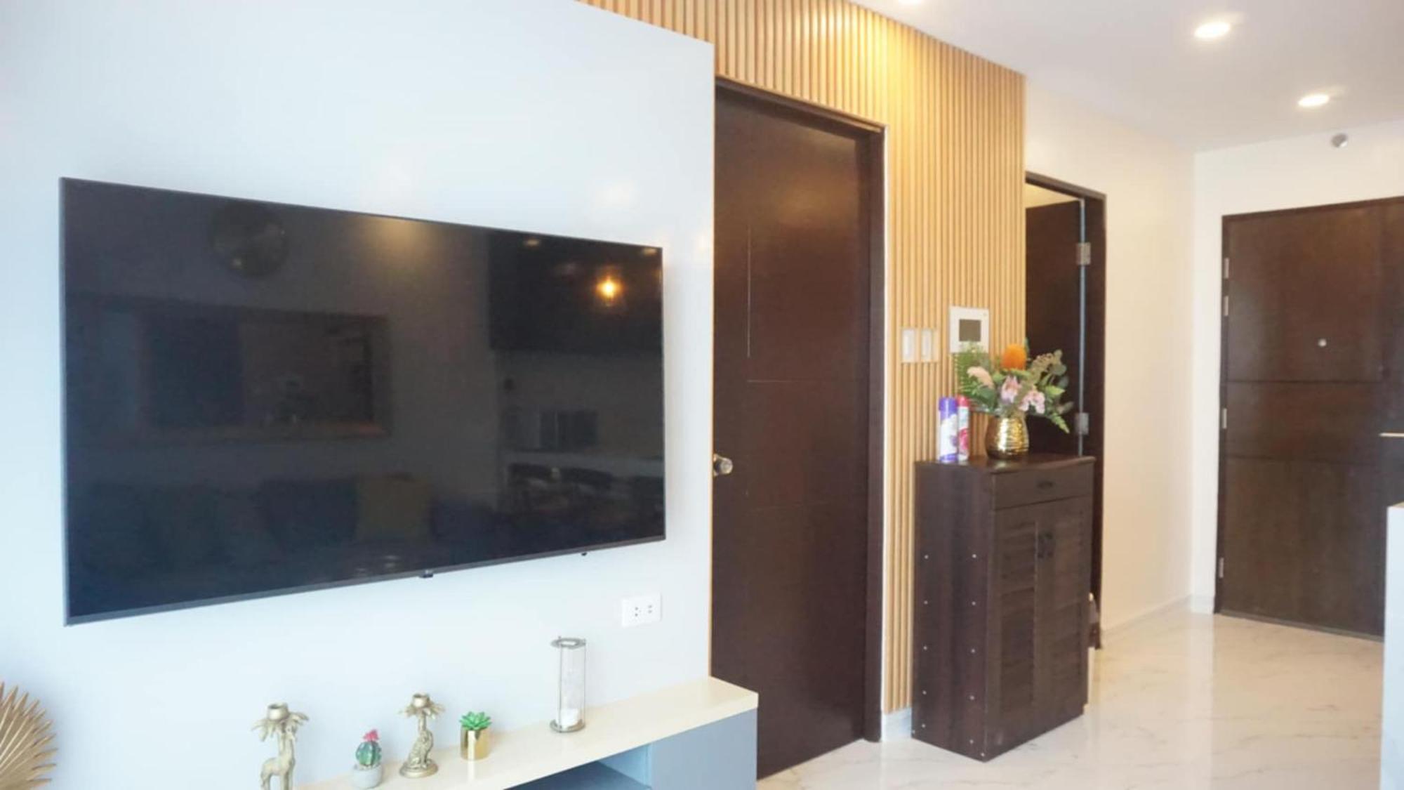 One Madison Tower 3 Deluxe Condo: Megaworld Boulevard Retreat Iloilo City Exterior photo