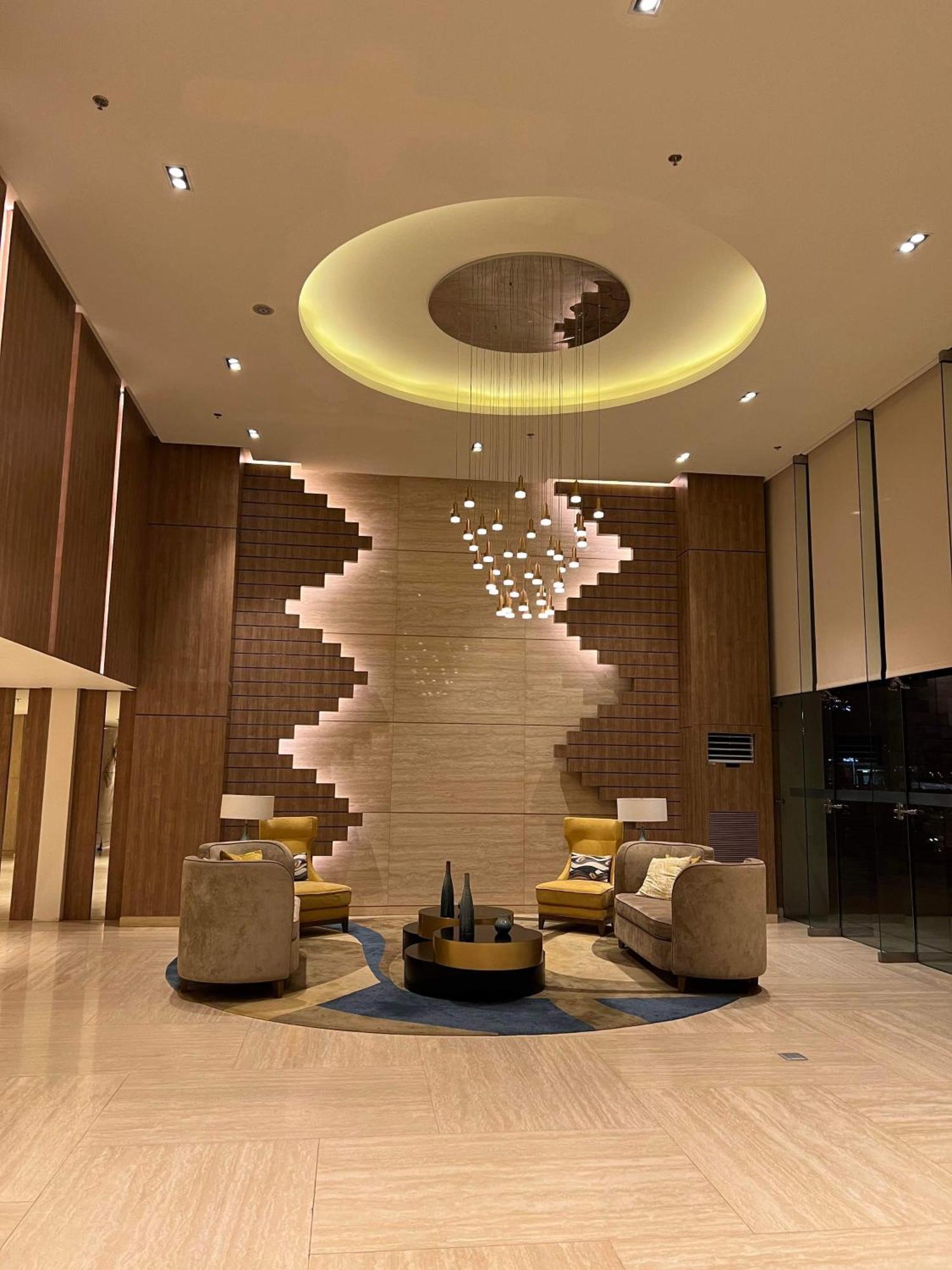 One Madison Tower 3 Deluxe Condo: Megaworld Boulevard Retreat Iloilo City Exterior photo