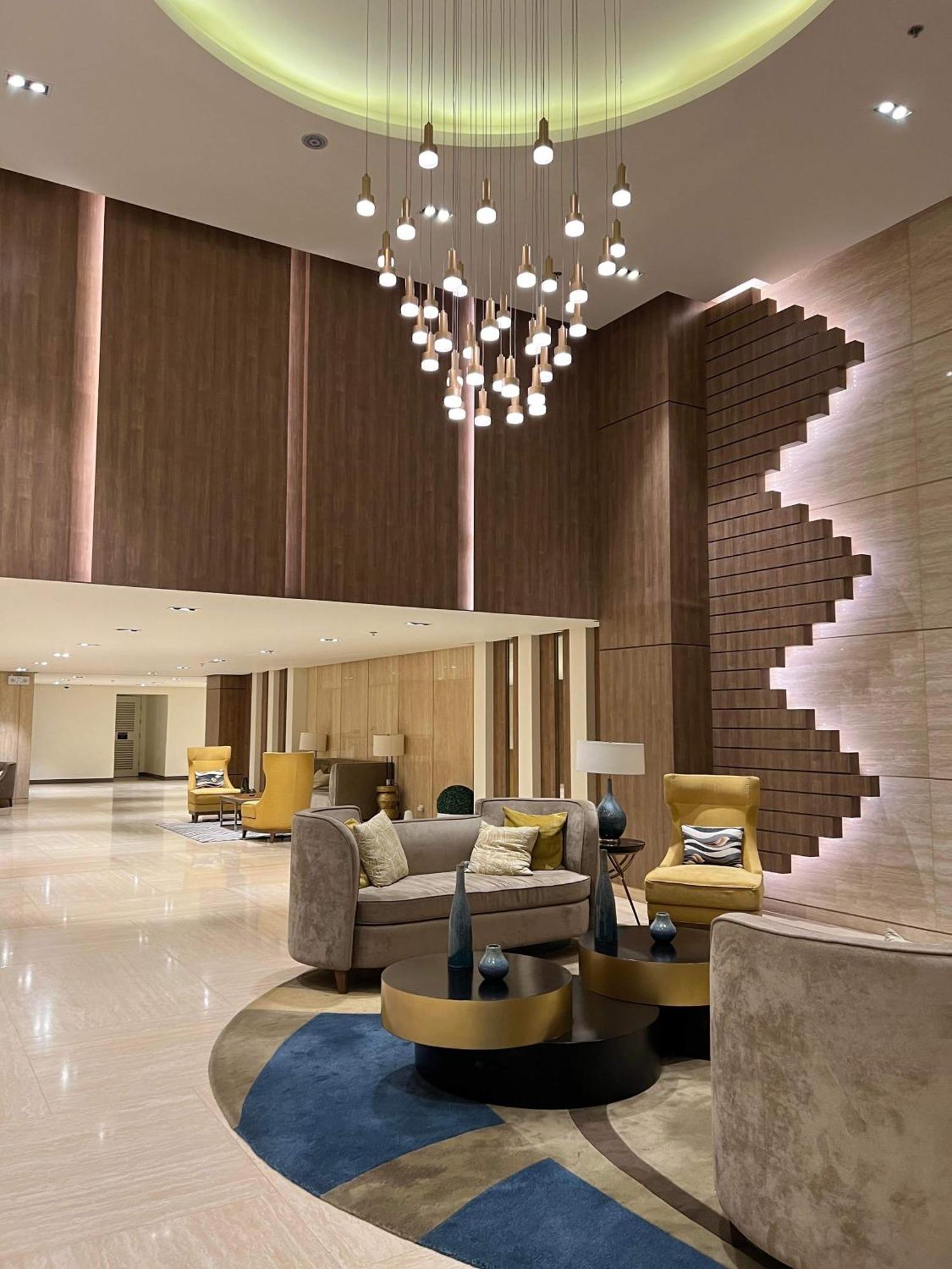 One Madison Tower 3 Deluxe Condo: Megaworld Boulevard Retreat Iloilo City Exterior photo