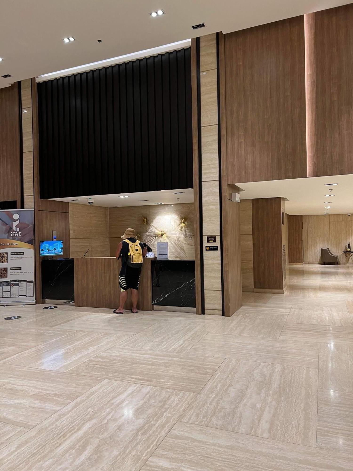 One Madison Tower 3 Deluxe Condo: Megaworld Boulevard Retreat Iloilo City Exterior photo