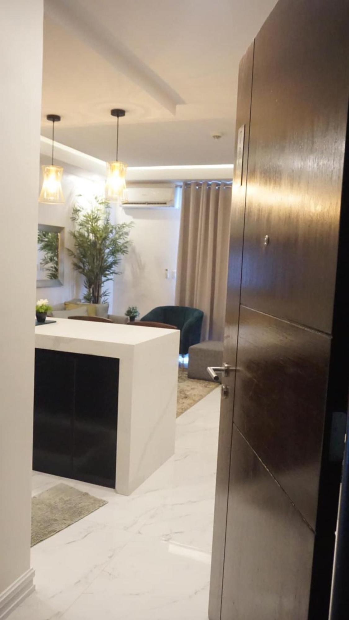 One Madison Tower 3 Deluxe Condo: Megaworld Boulevard Retreat Iloilo City Exterior photo